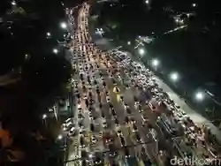 Puncak Arus Balik di Pelabuhan Bakauheni, Antrean Kendaraan Memanjang